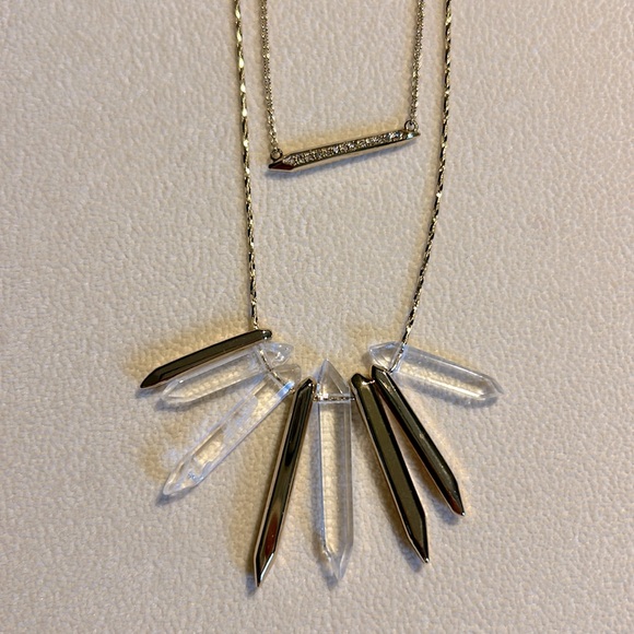 Stella & Dot Rebel Cluster Necklace - Picture 2 of 6